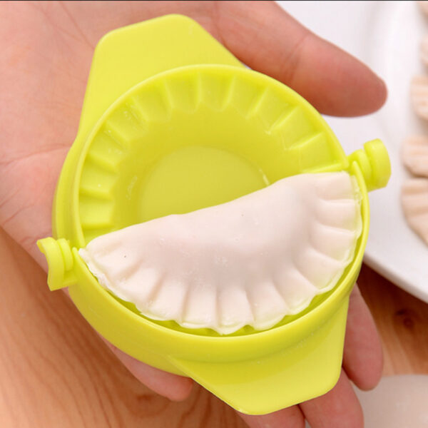 Multifunction Plastic Mould Dumplings Cutter Dumpling Maker Form Wrapper Presser Molds Cooking Pastry Cutter kitchen accessories