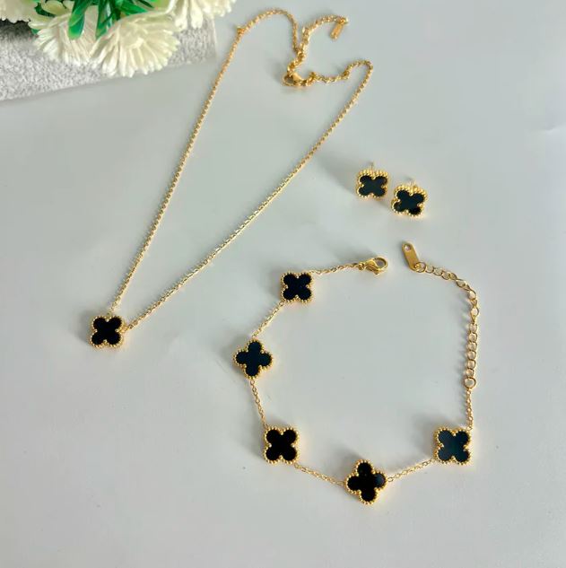 Black Clover Jewellery Set 1 Black Clover Jewellery Set