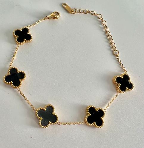 Black Clover Jewellery Set 2 Black Clover Jewellery Set