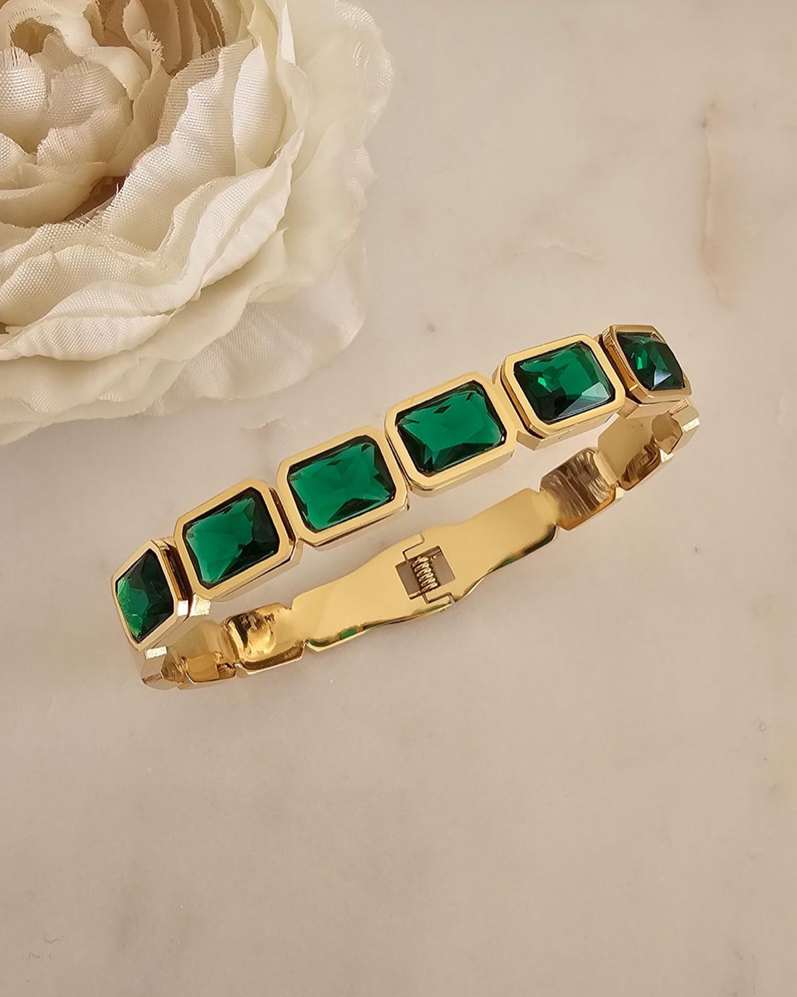 Diamond Handcuff Bracelet – Luxury Personalized Jewelry 1 “Diamond Handcuff Bracelet – Custom Silver and Gold Personalized Jewelry for Men and Women”